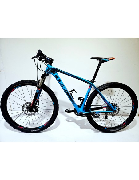 Cube Reaction Carbon L