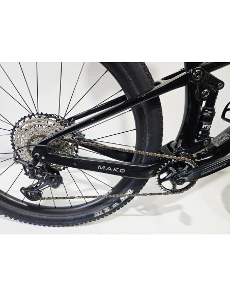 Berria Mako Carbon L