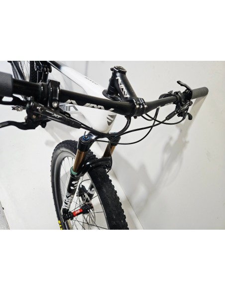 Berria Mako Carbon L