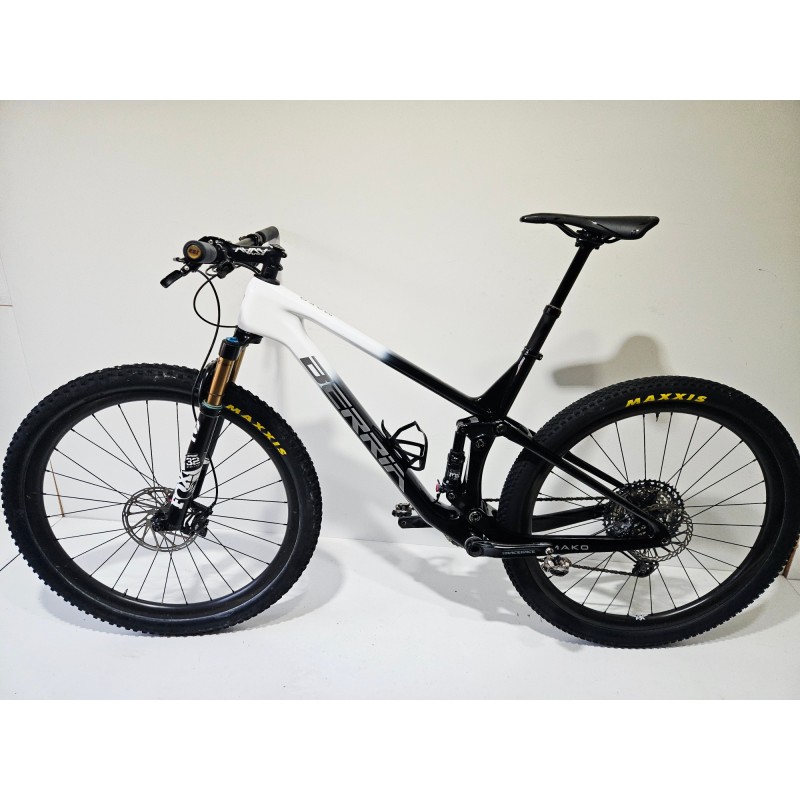 Berria Mako Carbon L