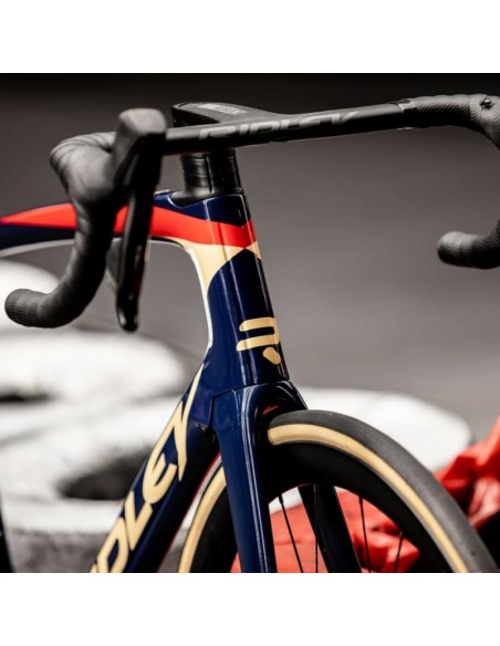 Bicicleta Carretera Ridley Noah Disc - Shimano 105 2x11sp