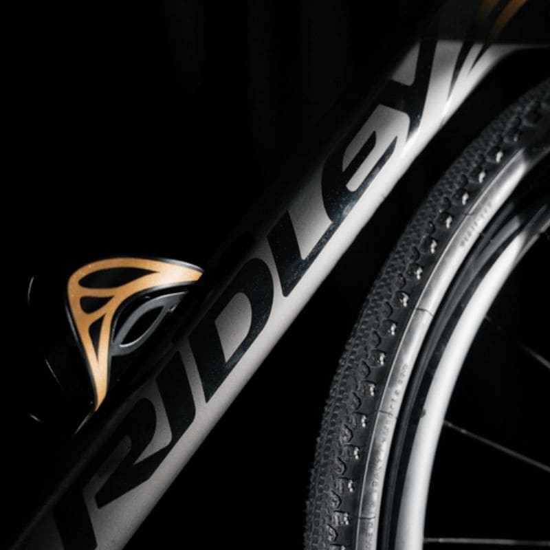 Bicicleta Gravel Aero Invenio Carbon...