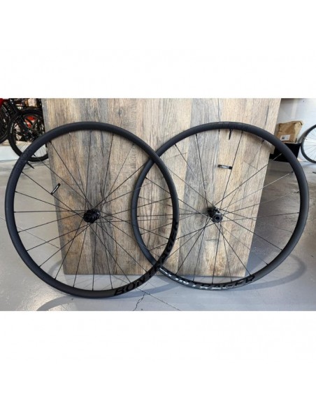 Juego de Ruedas Bontrager Kovee RSL 30 TLR Boost 29" - Carbono OCLV y DT Swiss 240